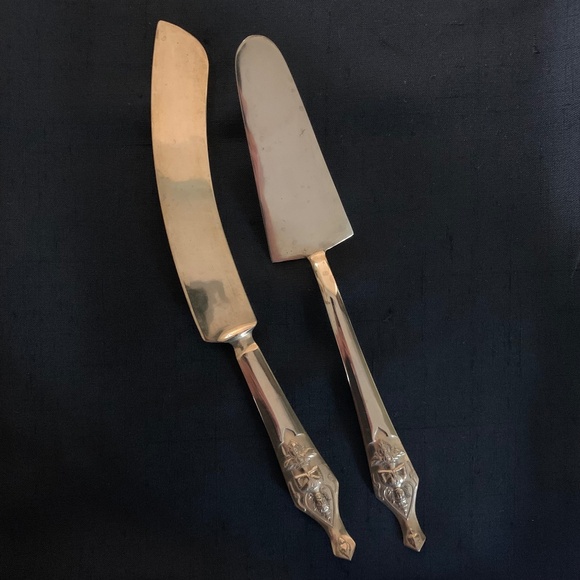 Vintage Brass Serving 2pcs - Picture 1 of 3